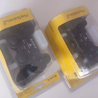 2 mandos PS2