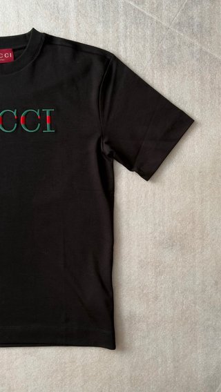 Camiseta Gucci Negra Logo Cosido Talla M