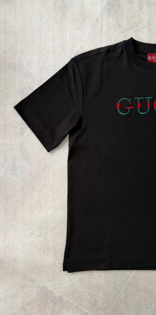 Camiseta Gucci Negra Logo Cosido Talla M