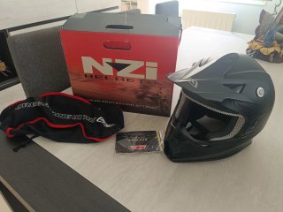Casco integral motocross o enduro NZI talla L