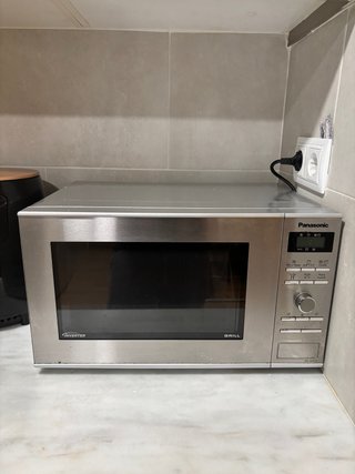 Microondas Panasonic Inverter con Grill