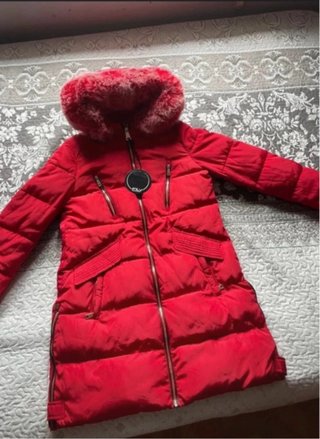 Abrigo de lujo rojo nuevo