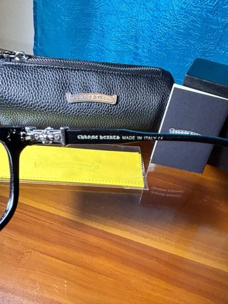 Óculos Chrome Hearts Pretos