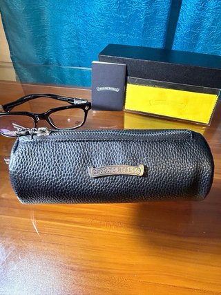 Óculos Chrome Hearts Pretos