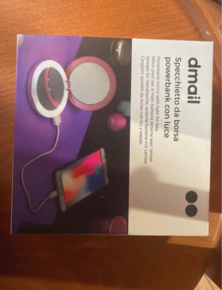 Powerbank dmail con specchietto e luce