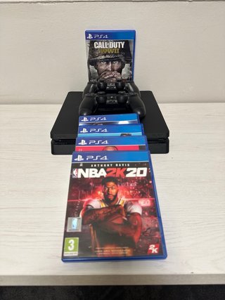 PS4 + 2 Mandos + 5 Juegos