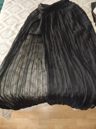 Falda Negra Plisada