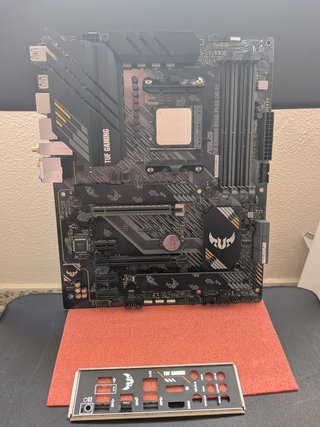 Kit Placa ASUS + Ryzen + Refrigeración líquida