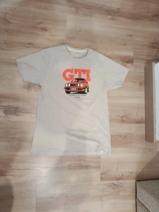 Camiseta Golf GTI