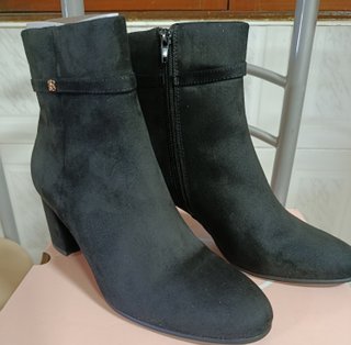 Botines negros de ante talla 41 + regalo