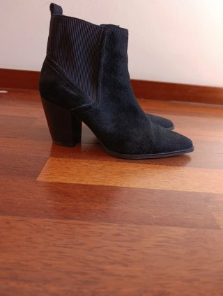 Botines de tacón negros