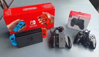 Nintendo Switch Azul y Rojo + Mando + MINECRAFT