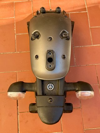 Guardabarros y Portamatrículas Yamaha