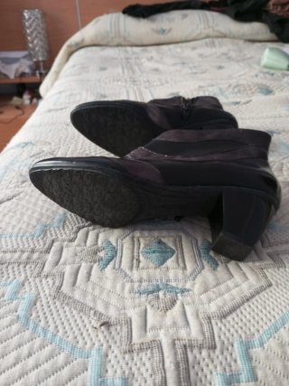 Botines Negros y Morados Talla 36, poco usados