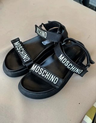 Sandalias Moschino Negras