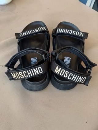 Sandalias Moschino Negras