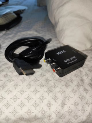 Consola PlayStation 2 (PS2) con lote de juegos.