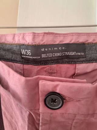 Pantalones cortos chinos con cinturón