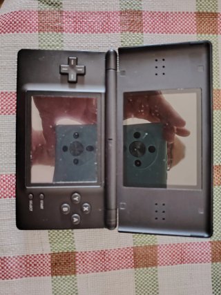 Consola Nintendo DS sin cargador