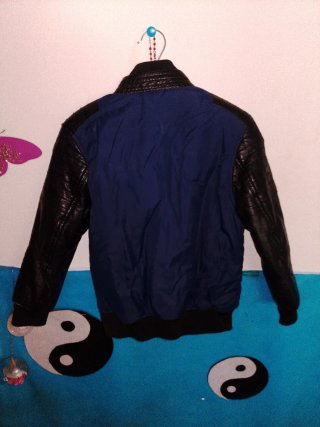 Chaqueta niño azul y negra T7-8 años