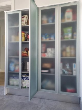 Vitrina de cocina doble con puertas cristal