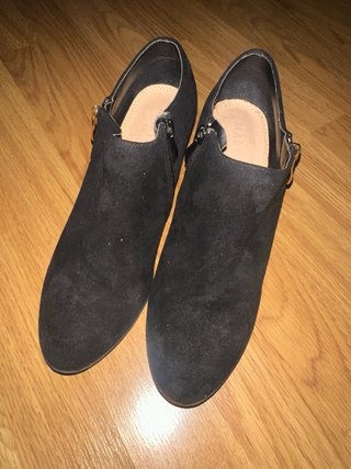 Botines negros mujer