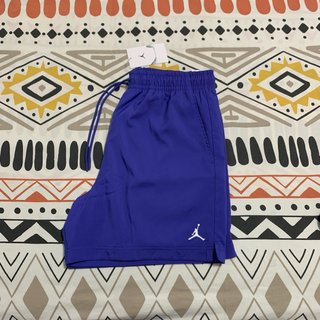 Jordan Short Hombre talla M morado