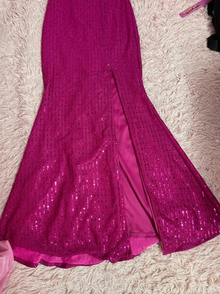 Vestido largo de fiesta rosa con brillos