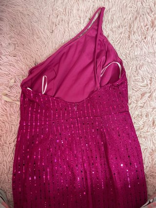 Vestido largo de fiesta rosa con brillos