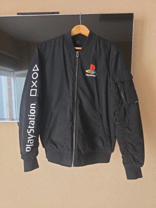 Chaqueta PlayStation Negra