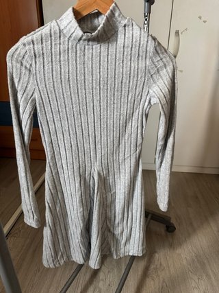 Vestido de invierno gris