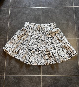 Falda corta estampada flores