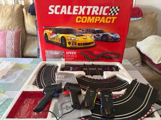 Scalextric Compact Speed Devils 1:43.
