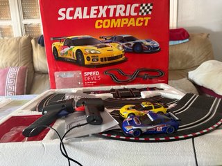 Scalextric Compact Speed Devils 1:43.