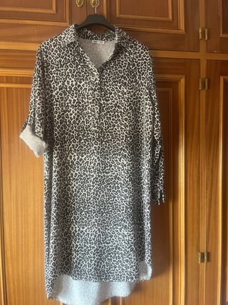 Vestido camisero estampado animal print