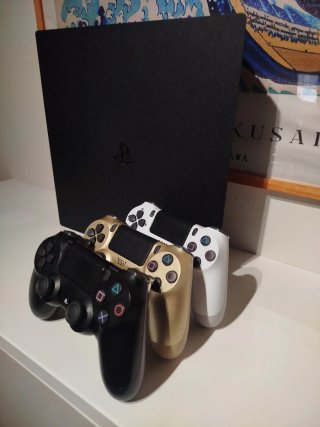 PS4 PlayStation 4 . 3 Mandos 12 Juegos físicos