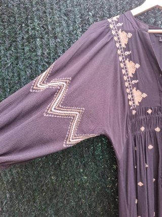 Vestido Midi Bordado