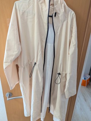 Chubasquero Gabardina Beige