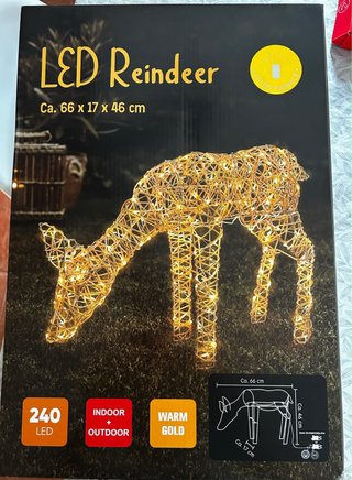 Reno Ciervo Luminoso LED Dorado