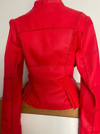 Chaqueta roja estilo Japan