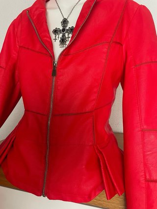 Chaqueta roja estilo Japan