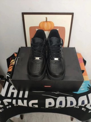 Nike Air Force 1 Low '07 Negro Talla 40