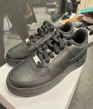Nike Air Force 1 Low '07 Negras Talla 36