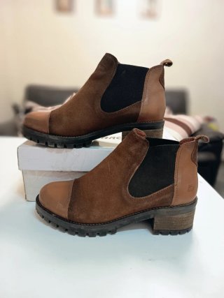 Botines de piel marrones