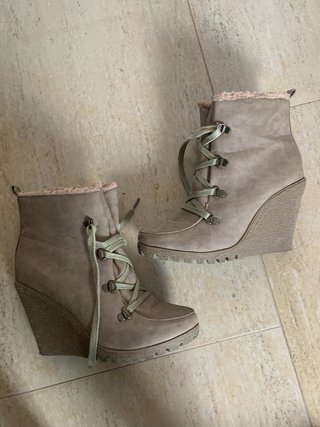 Botines Marrones con Cuña
