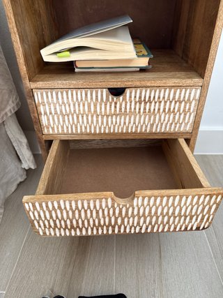 Conjunto de dos mesitas de noche SKLUM de madera