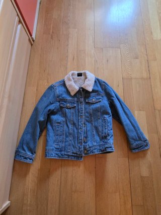 Chaqueta vaquera con borrego talla 7.8 años 130 cm