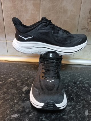 Zapatillas Hoka Clifton 10 Talla 43 1/3