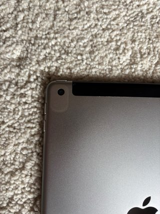 iPad 5ª Generazione da 32 GB colore argento