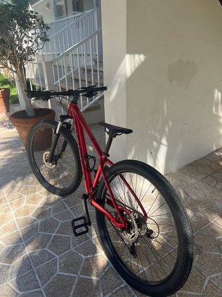 Bicicleta MTB 27,5” de aluminio – casi nueva
